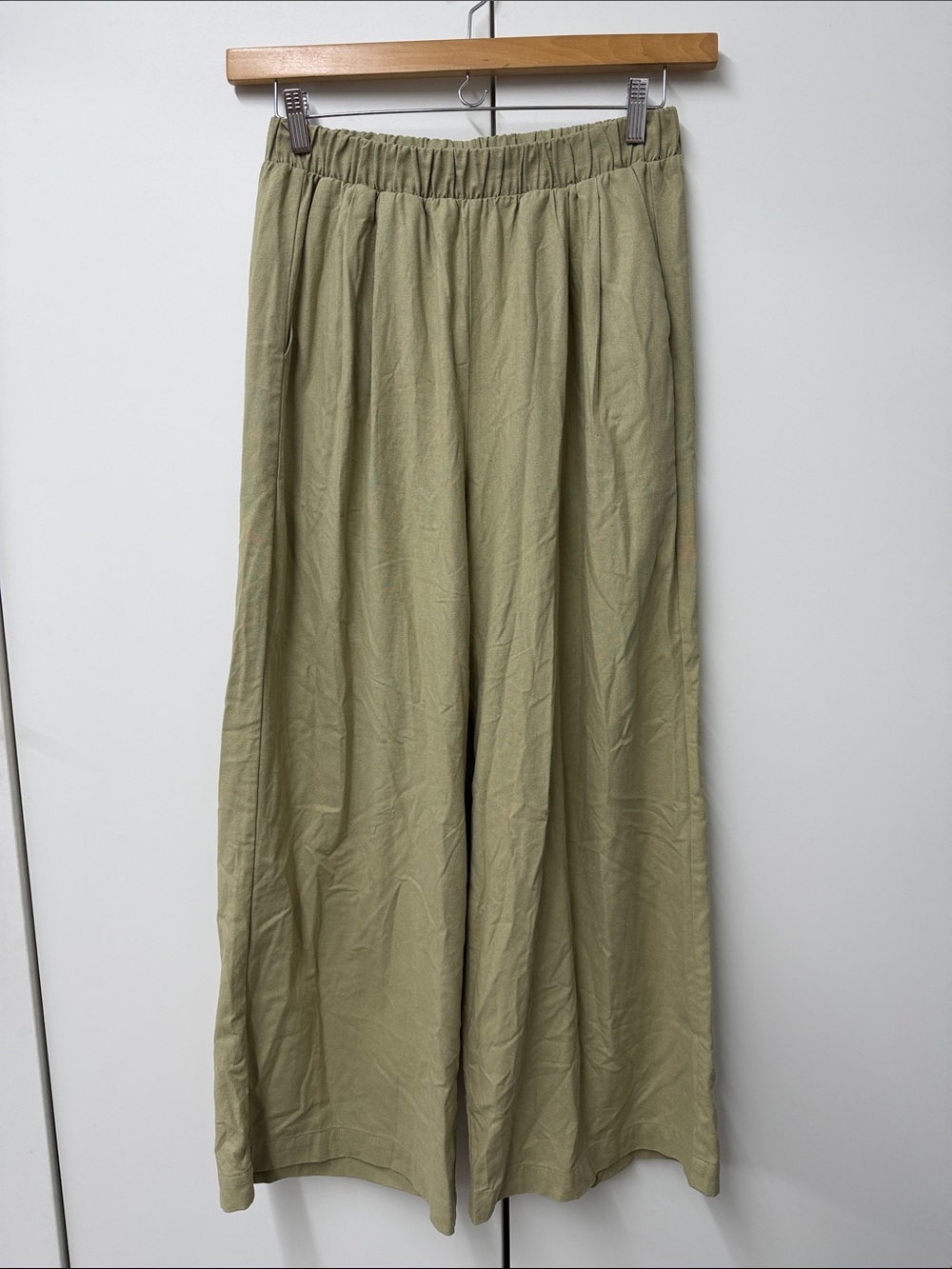 OZMA Wide Leg Pants in Olive Green